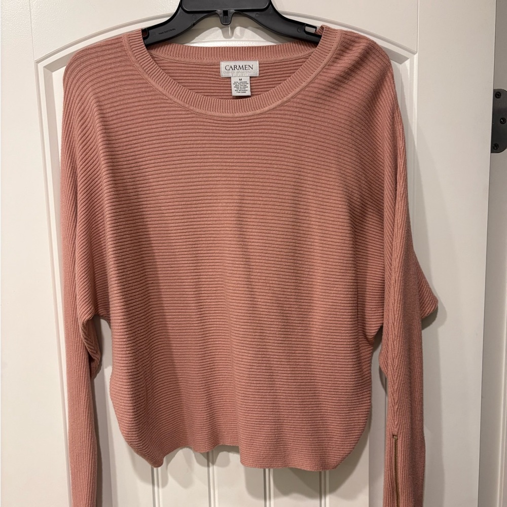 CARMEN MARC VALVO Dusty Rose Sweater Size Medium